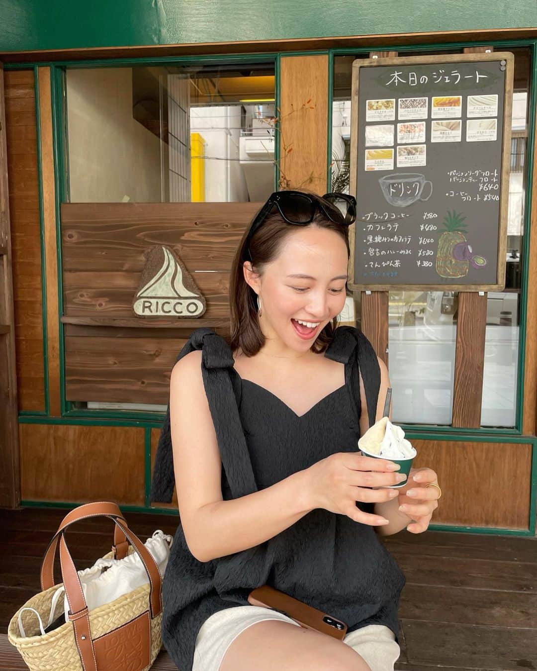 左近鈴乃さんのインスタグラム写真 - (左近鈴乃Instagram)「. RICCO gelato 🍨💞🍫 垂れちゃったよね〜〜🫠  #宮古島グルメ #宮古島旅行」4月7日 22時05分 - suzuno_sakon
