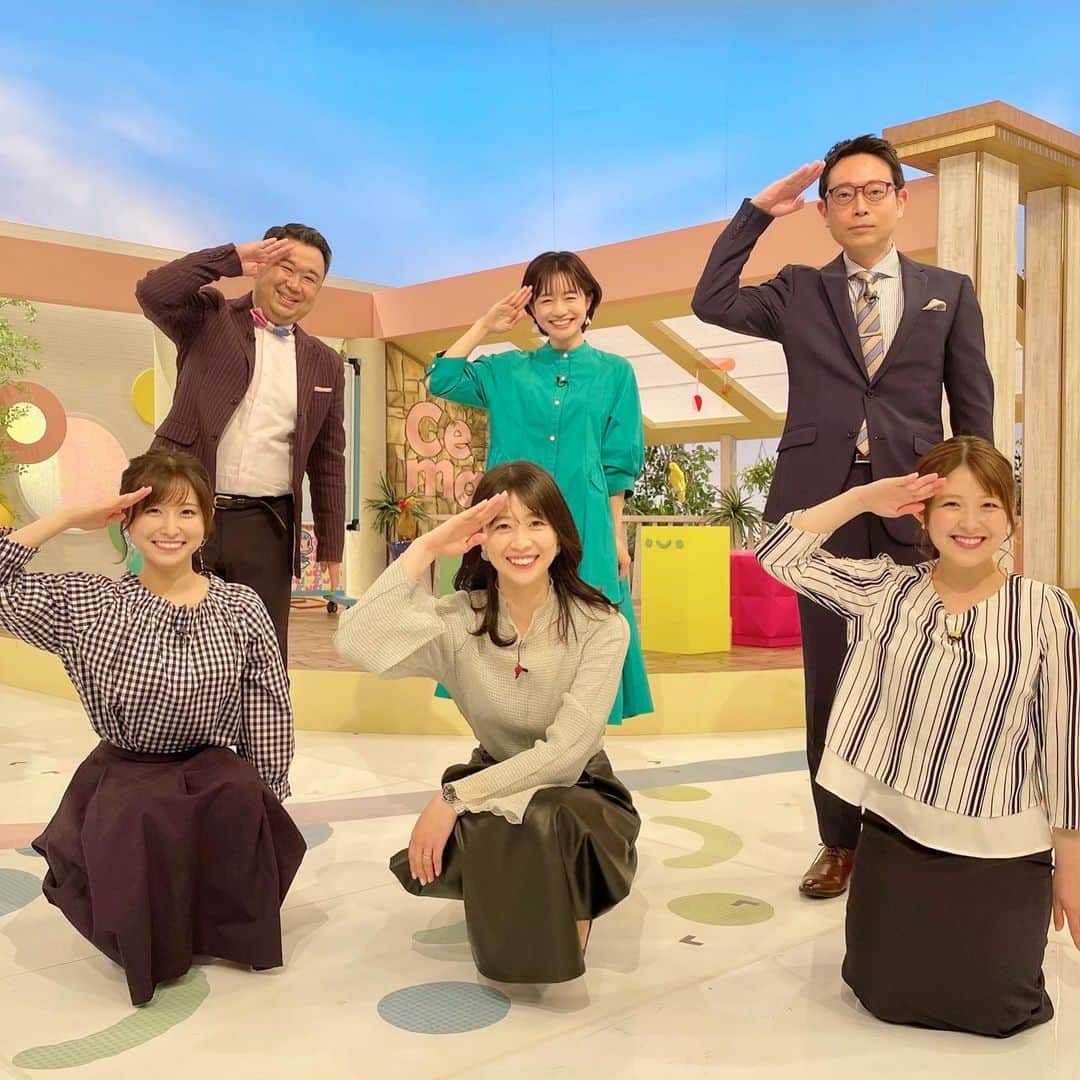 虎谷温子さんのインスタグラム写真 - (虎谷温子Instagram)「今週も、「す・またん！」ありがとうございました！今週のすまたんは…明大さん、「す」の向きが反対になる→のちに修正！ 雪乃さんがくると、出発進行ポーズが追加される、など色々なことがありました！ 来週には立田アナも、ゴルフ中継から帰ってくる…はず！ 来週もよろしくお願い致します。 #すまたん」4月8日 11時41分 - atsukotoraya.ytv