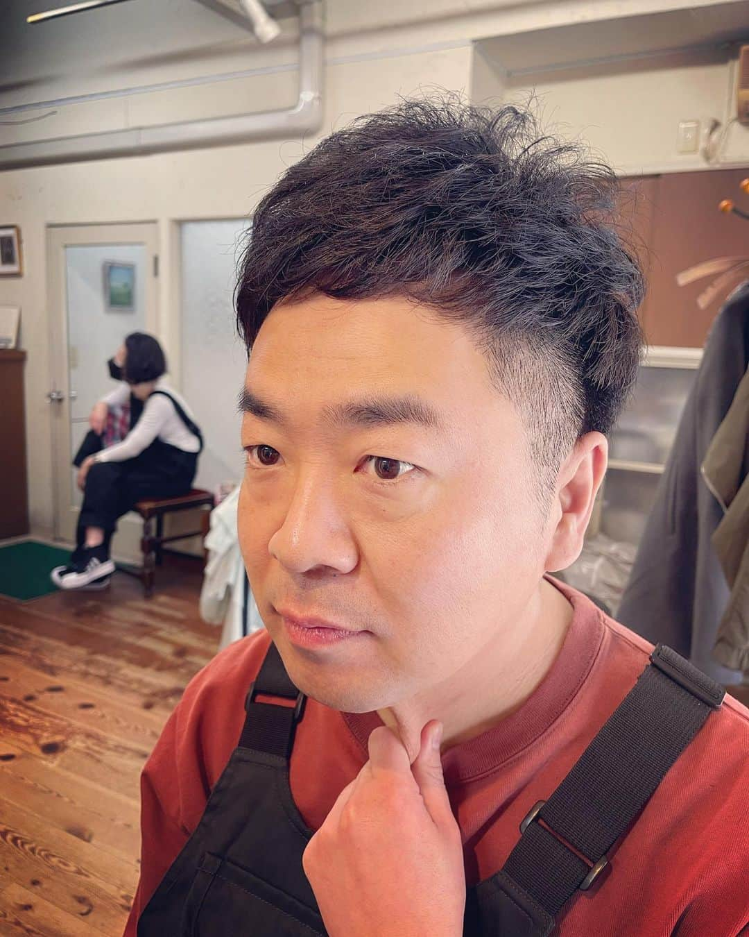 杉本知香さんのインスタグラム写真 - (杉本知香Instagram)「みんなスッキリ😆✂️  #中目黒美容室 #やまもとまさみ #どりあんず平井 #どりあんず #パンクブーブー黒瀬 #パンクブーブー #アップダウン竹森#アップダウン#竹森巧」4月8日 18時29分 - sugimotoc