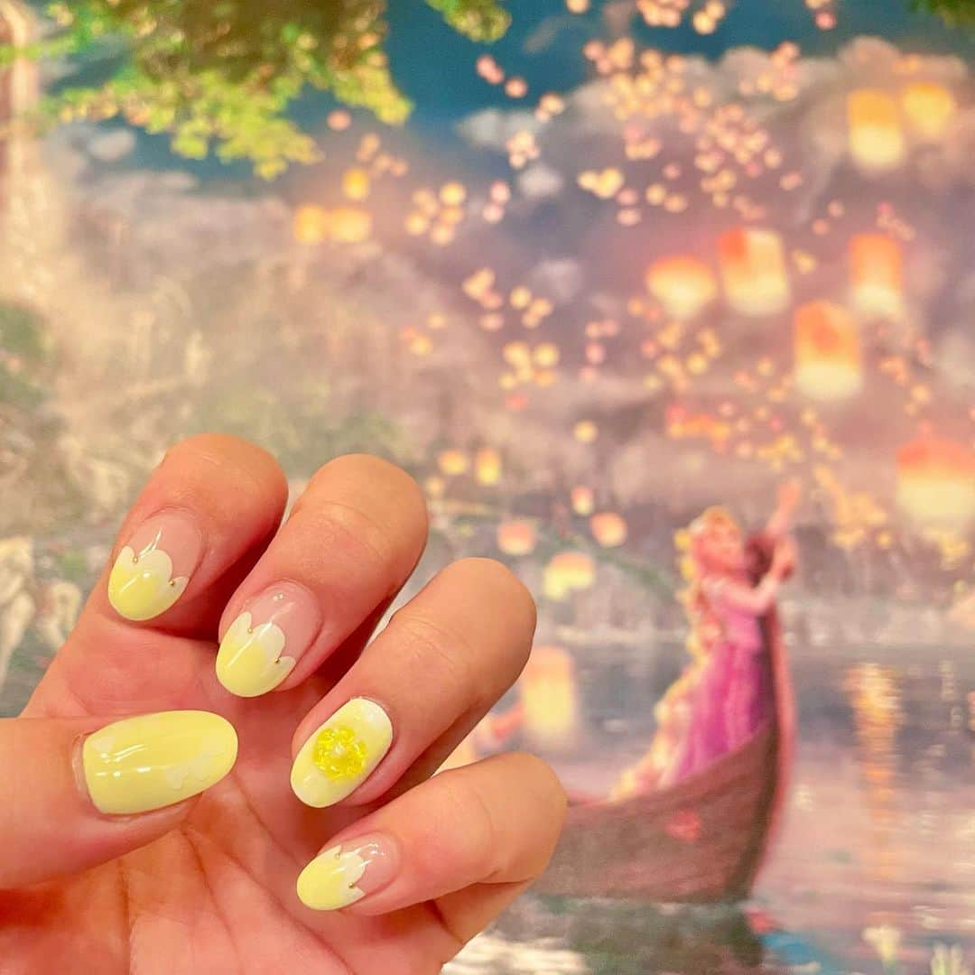 河西智美さんのインスタグラム写真 - (河西智美Instagram)「new nail💛  黄色の気分でした🐣🌼🍋🧀🍯」4月9日 13時17分 - chiyu3u