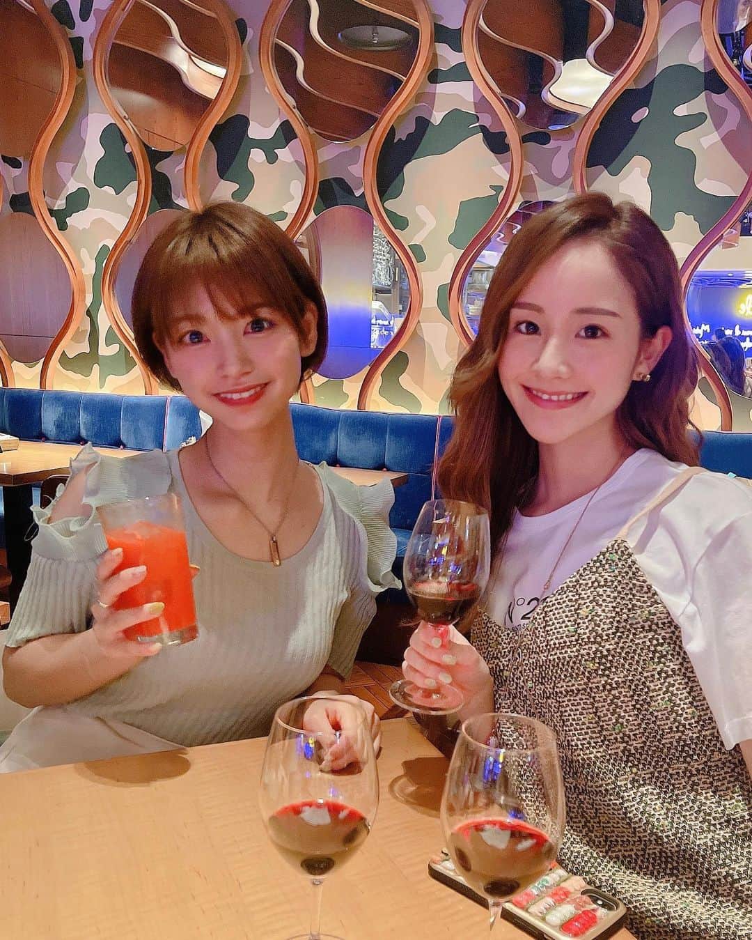今西由記（ゆきぴ）さんのインスタグラム写真 - (今西由記（ゆきぴ）Instagram)「【カンパイっ🍻✨】  今日はみんなだいすきじゅなたと渋谷デートしてたよ🐹💖  お仕事しか一緒にした事なかったから念願の飲みできて良かった❣️  楽しかったなり🍺🍷🥃💕  #カンパイ #乾杯 #乾杯をもっとおいしく  #お酒好き女子  #お酒好きな人と繋がりたい  #お酒 #酒スタグラム  #お酒大好き  #ロングヘア #ショートヘア  #渋谷 #渋谷横丁 #のんべえ #ビール #ハイボール」4月9日 20時48分 - alive_yukipi
