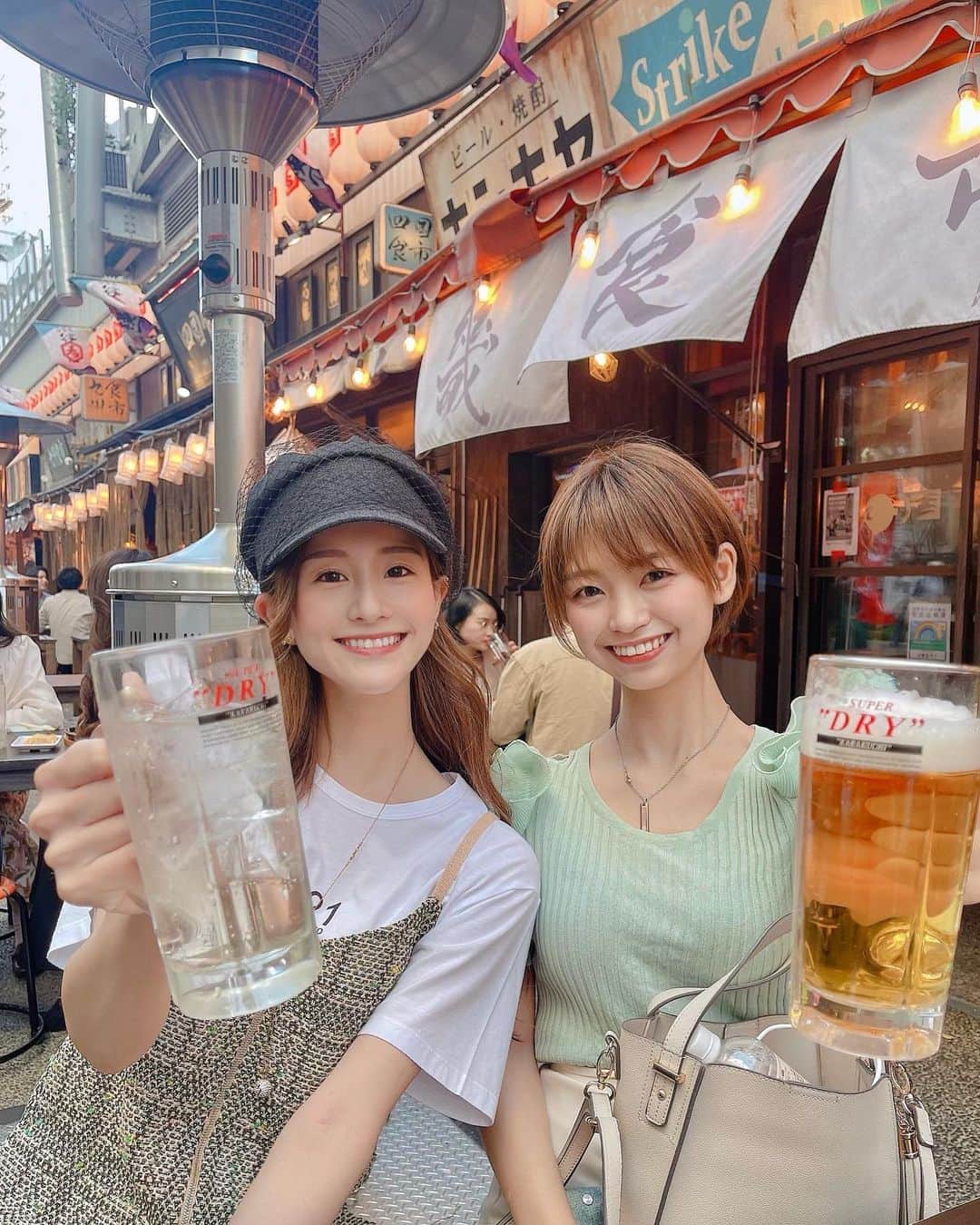 今西由記（ゆきぴ）さんのインスタグラム写真 - (今西由記（ゆきぴ）Instagram)「【カンパイっ🍻✨】  今日はみんなだいすきじゅなたと渋谷デートしてたよ🐹💖  お仕事しか一緒にした事なかったから念願の飲みできて良かった❣️  楽しかったなり🍺🍷🥃💕  #カンパイ #乾杯 #乾杯をもっとおいしく  #お酒好き女子  #お酒好きな人と繋がりたい  #お酒 #酒スタグラム  #お酒大好き  #ロングヘア #ショートヘア  #渋谷 #渋谷横丁 #のんべえ #ビール #ハイボール」4月9日 20時48分 - alive_yukipi