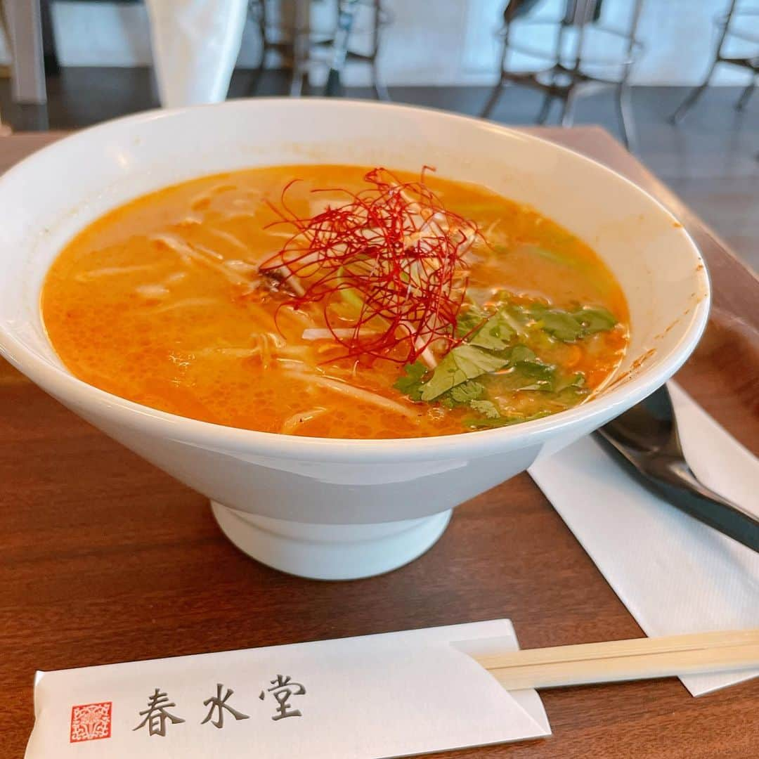 葉月里緒奈さんのインスタグラム写真 - (葉月里緒奈Instagram)「3口でなくなる坦々麺(笑)。 #麺好き#麺すたぐらむ #麺スタグラム#春水堂 #春水堂代官山 #麻辣香菜担々麺#量少な過ぎ #おやつだなこりゃ #お墓参り#小平霊園#まだ桜が🌸 #rionahazuki」4月10日 11時30分 - riona_hazuki