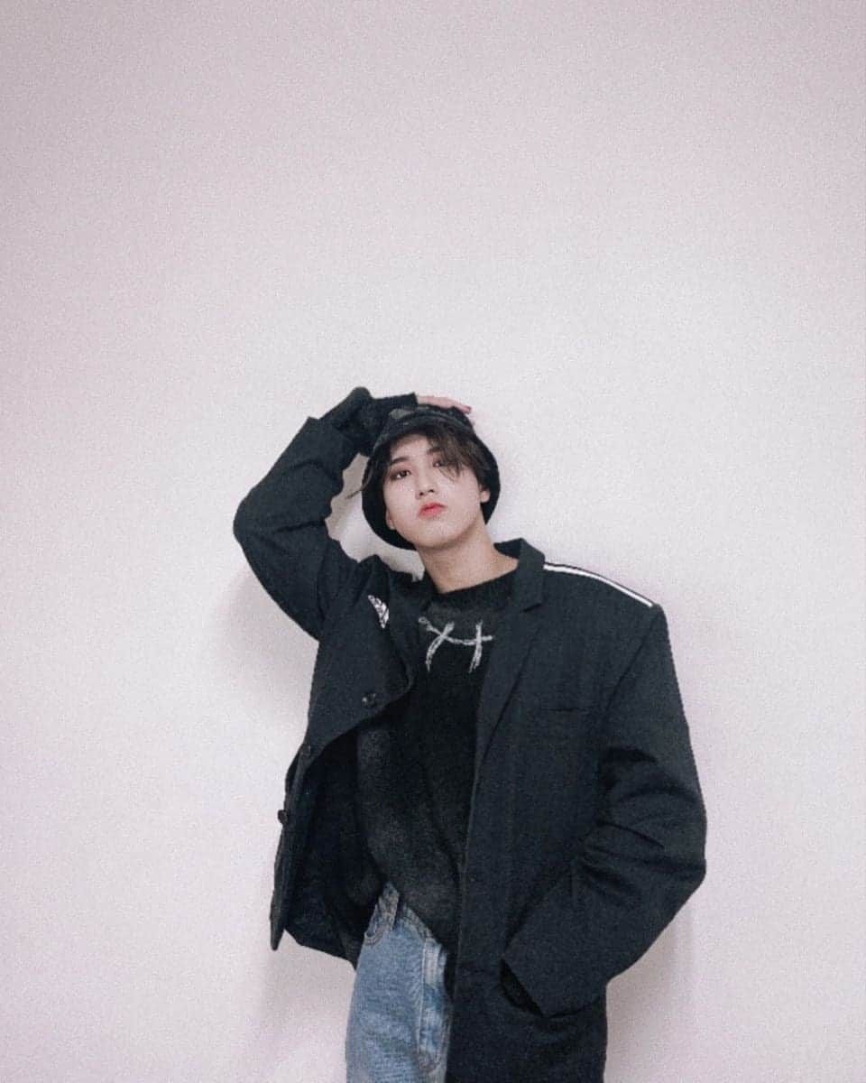 Stray Kidsさんのインスタグラム写真 - (Stray KidsInstagram)「막방 수고하셨슴당~~~ #loveyou#STAY#인기가요」4月10日 17時02分 - realstraykids