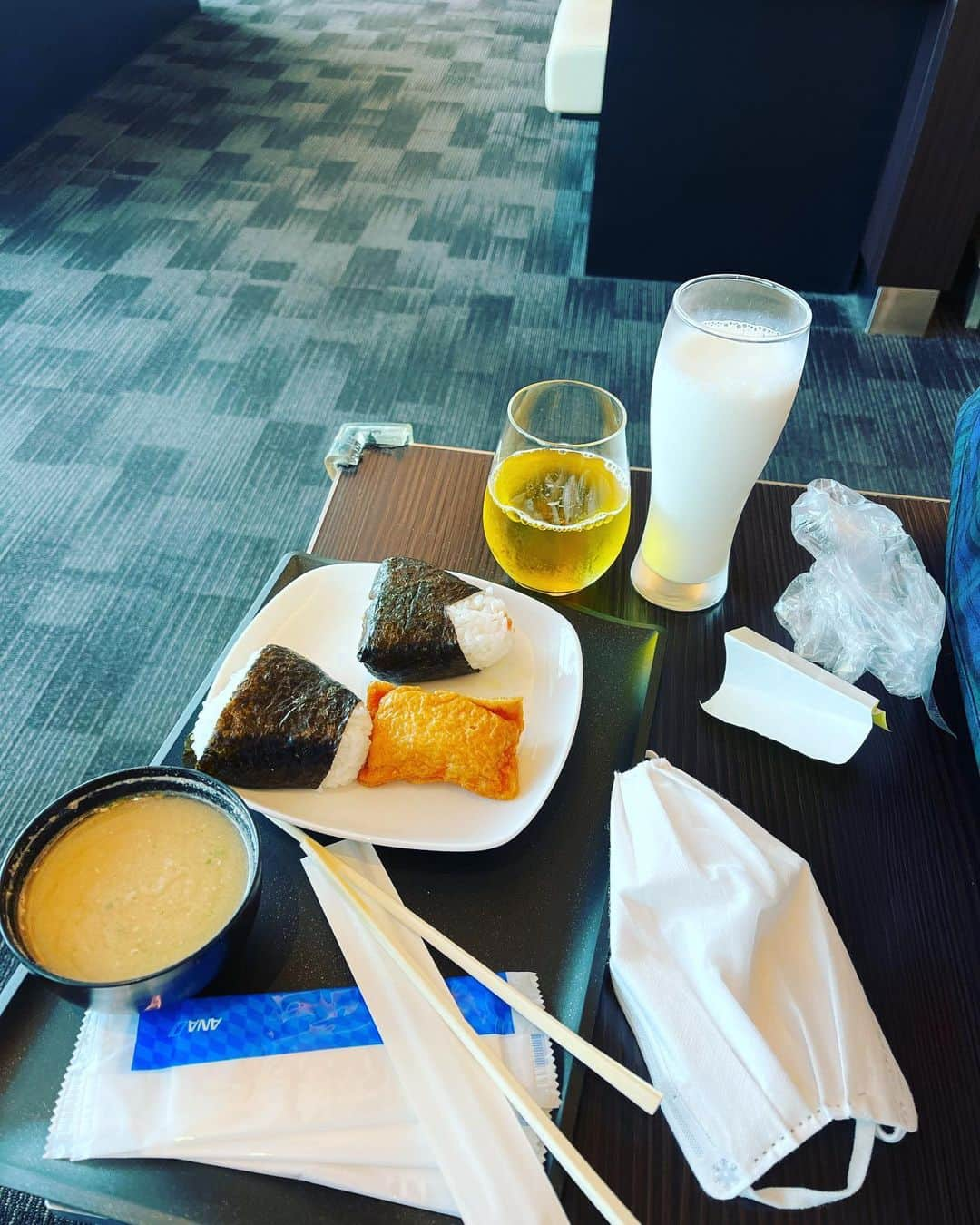 金村義明さんのインスタグラム写真 - (金村義明Instagram)「朝昼飯食べて伊丹空港へ てっちゃん社長に金村号借りて 茶屋町接骨院へ 毎日放送ラジオ📻 金村義明のええ加減にゼェー生放送」4月11日 19時26分 - yoshiaki_kanemura