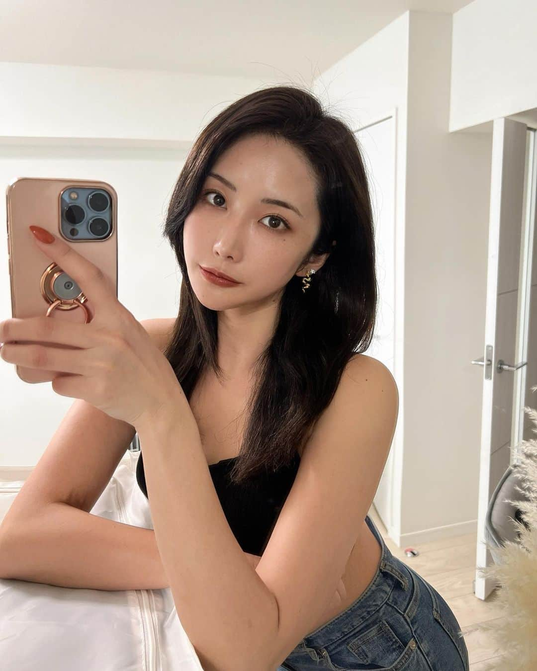 CHIHAさんのインスタグラム写真 - (CHIHAInstagram)「I'm not wearing any makeup today.  I applied only lipstick.  #nomakeup #nomakeupselfie #selfie #blackhair」4月12日 10時54分 - chiha6170