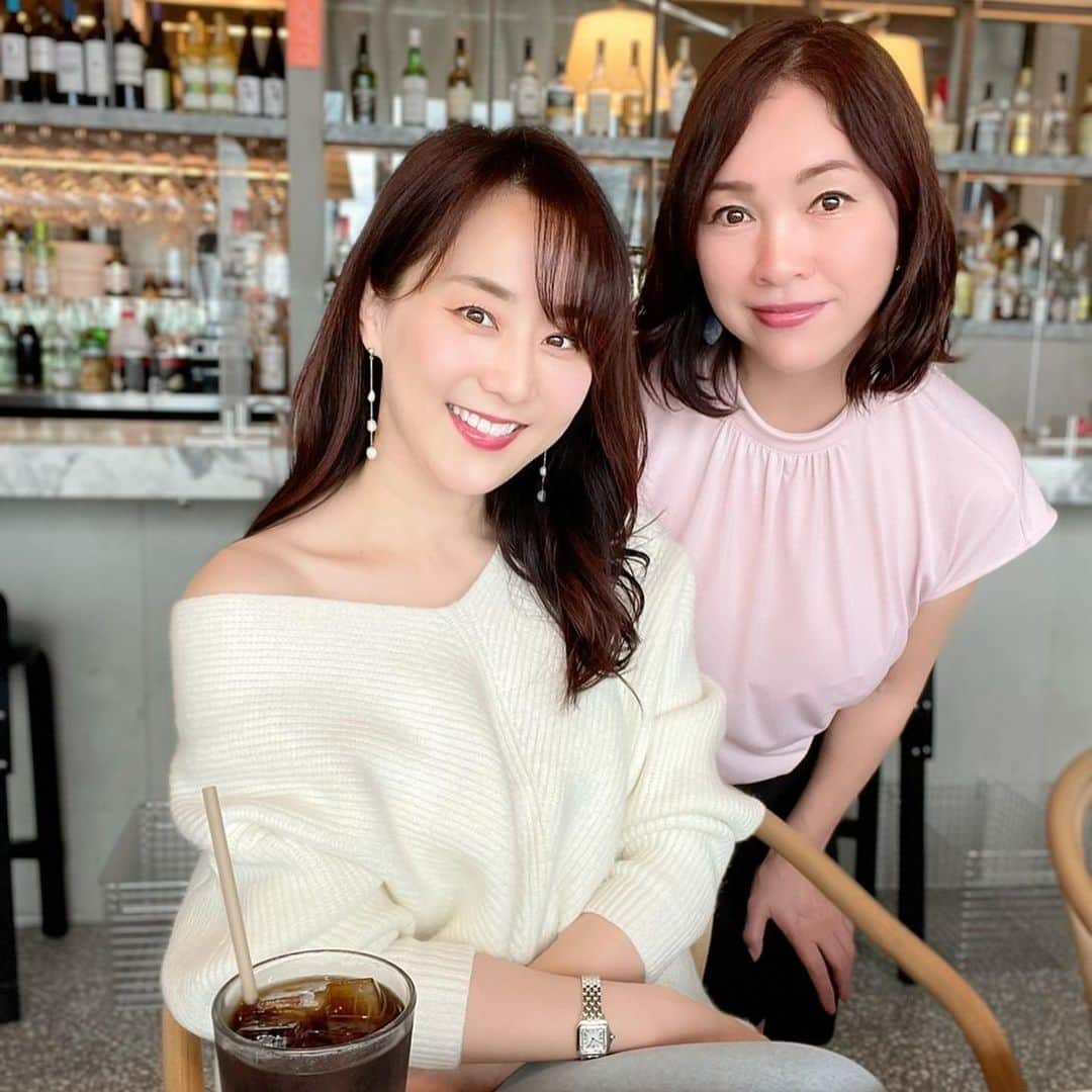 田中悦子さんのインスタグラム写真 - (田中悦子Instagram)「先日の銀座ランチ❣️ 美女過ぎるお友達2人の まいちゃんとゆっこちゃん💕  目の保養にもなり すごく会話もはずみ 楽しいランチでした❣️  #銀座ランチ #女子会 #綺麗なお友達 #アラフォーに囲まれたアラフィフ #ザアポロ銀座」4月12日 19時51分 - etsuko.reborn25