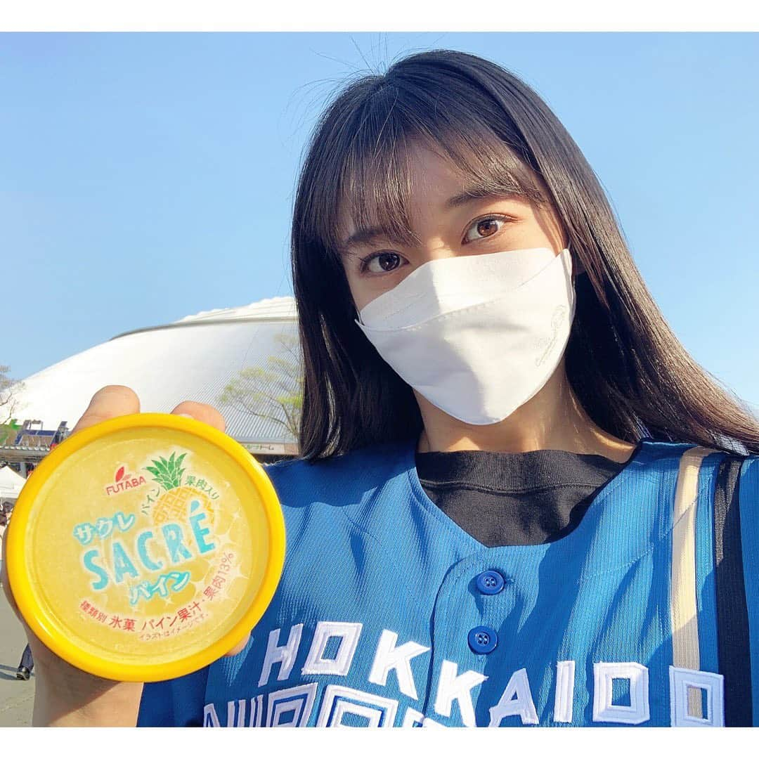 牧野真莉愛さんのインスタグラム写真 - (牧野真莉愛Instagram)「♡ ♡ ⚾️2022パ・リーグ公式戦⚾️ 埼玉西武ライオンズVS.北海道日本ハムファイターズ 2022.4.12(火)🐰ベルーナドーム 🐻🐻🐿🦊 うちの試合行きました💖応援❣️❣️❣️ LOVE❤️新庄 つづく※“まりブロ”みてね ♡ ♡  #LOVE新庄 ❤️ #lovefighters 🐻🐻🐿🦊 @fighters_official  #北海道日本ハムファイターズ 💖 @frep_the_fox  #モーニング娘22 #morningmusume22 #牧野真莉愛」4月12日 22時56分 - maria_makino.official