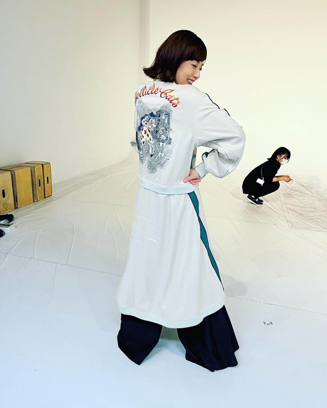 高岡早紀 さんのインスタグラム写真 - (高岡早紀 Instagram)「本日は"ツッパリ風"⁈の衣装で取材を受けてました。笑 掲載情報は追ってお知らせしますね〜  衣装@keitamaruyama_official」4月13日 21時02分 - saki_takaoka