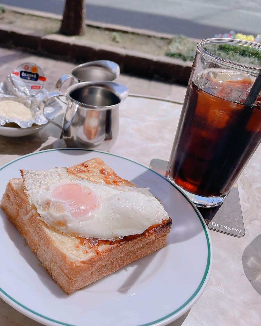 彩川ひなのさんのインスタグラム写真 - (彩川ひなのInstagram)「＊Aux Bacchanales＊で もーにんぐ☕️🥐したときの♡*°  気分ゎ#おパリ女子 です( ◜ω◝ )🇫🇷ぼんじゅーる！  お天気もぽっかぽかで#テラス席 気持ちよかったあー♡”  #エシレバター と#バゲット と#クロックマダム で1日のすたーと！❤︎(最高)  #モーニング #朝活  #AUXBACCHANALES #AUXBACCHANALESginza #ginza #tokyocafe #オーバカナル銀座 #オーバカナル #銀座カフェ #銀座 #東京カフェ巡り #カフェ巡り」4月13日 21時56分 - hinano_ayakawa