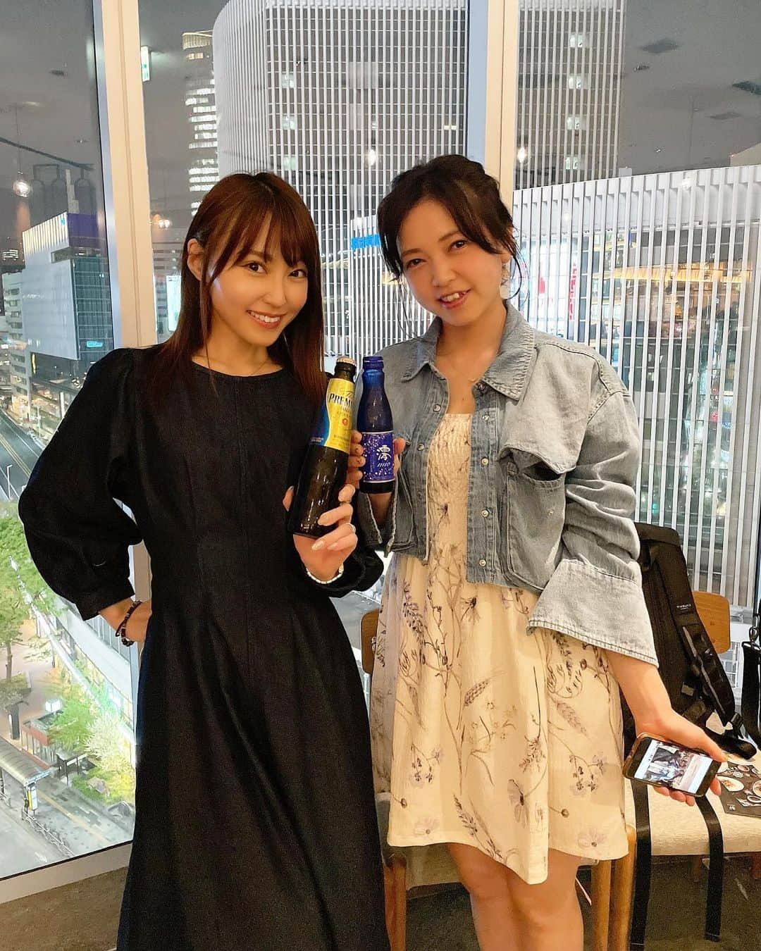 中川祐子さんのインスタグラム写真 - (中川祐子Instagram)「かどはち＆SEANAの レセプションパーティー✨✨ . たくさんの美女の皆さんと ご一緒できて 盛り上がりましたー😍 . お料理も美味しくて 居心地も最高ー‼️☺️✨ . あ、気付いたら ビール瓶持ってる写真多いなー🤣🤣笑 . とにかく楽しかったーー💕💕 . #かどはち #かどはち銀座店 #アジアンダイニング #SEANA #レセプションパーティー #お寿司 #銀座グルメ #銀座寿司 #アジア料理 #カウンターバー #ニューオープン #素敵な空間 #銀座夜景が見える #美女の皆さんと #楽しい時間  #美味しいお料理とお酒 #私は食べる専門です (笑) #happytime  #greatfood #greatfriends #ありがとう」4月14日 21時05分 - nakagawa.yuko