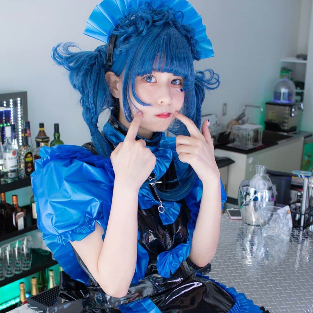 七瀬さくらさんのインスタグラム写真 - (七瀬さくらInstagram)「リポソーム型ビタミンCサプリメント「リポスエイドVC」を試してみました✨【PR】  元々、リポソームビタミンCは何年も前から飲んでいます❣️ （リポソームタイプだと通常より吸収、持続率が2倍以上）   モデルさんや、美容垢の人達の間ではもはや定番とも言えるリポソームビタミンC🥰  有名な商品は、簡単に言うとゴムっぽい香りと、とにかく美味しくない味( ˙ ꒳ ˙ ) それで諦めてしまう人も多数。 味がしないような飲み方も共有されてるので私はそれで一気飲みしてきました。  今回の商品は粉末タイプ‼️ 水に溶いて飲んでみましたが、味がレモンピーチ味なので飲みやすいです。 ただ、ビタミンCなので当然めちゃくちゃすっぱいです（甘いと思って飲むと）  引き続き、飲み続けようと思います♡  PR @liposaid_official #ツヤ肌コンテスト #ツヤ肌 #高濃度ビタミンc #ビタミンC #美容女子 #リポソームビタミンC #リポスエイドVC」4月16日 15時31分 - 739ra