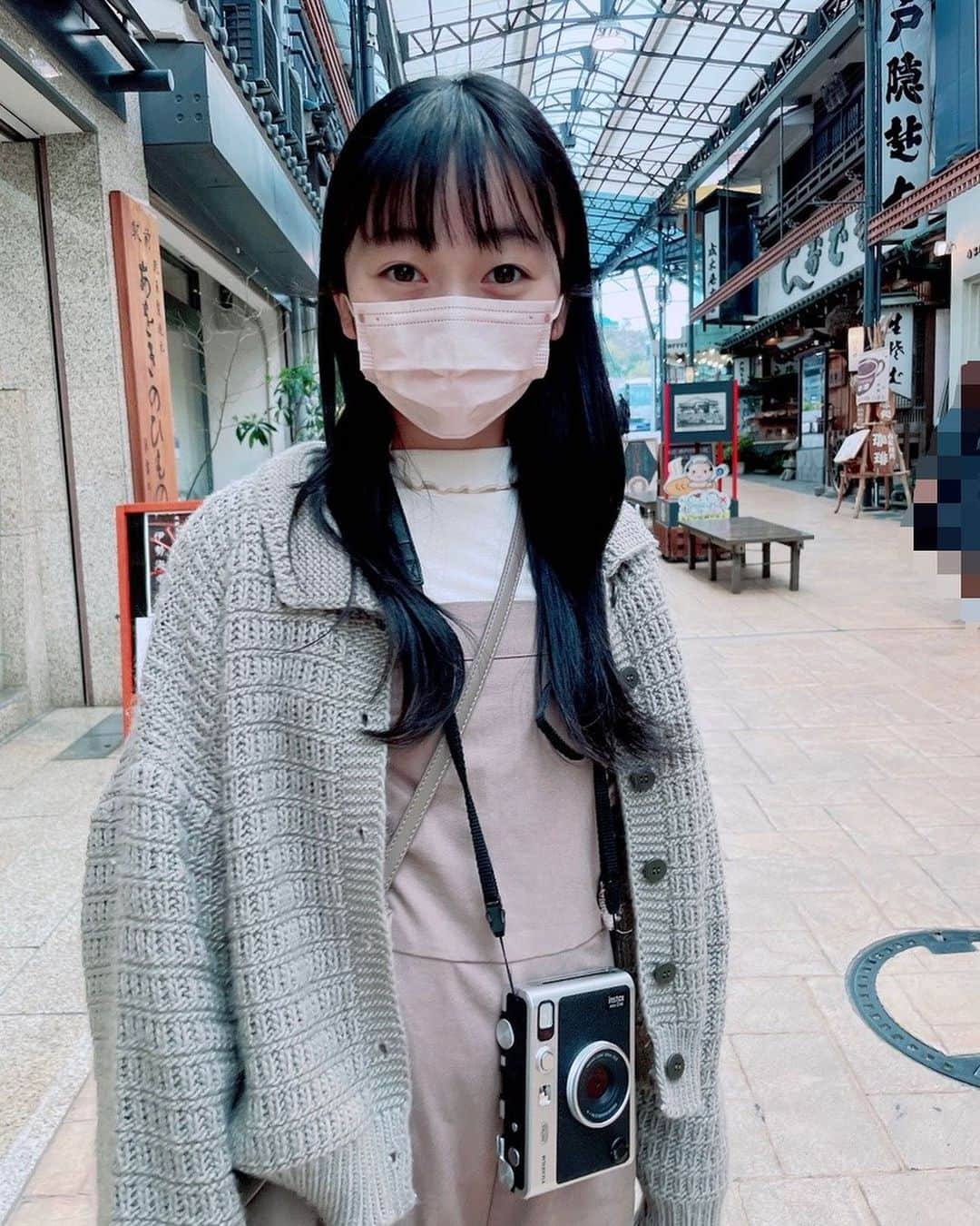 横溝菜帆さんのインスタグラム写真 - (横溝菜帆Instagram)「🌷  あっという間に過ぎた春休みの写真を何枚か☺️ 熱海と伊豆シャボテン公園です。  熱海では、コーヒー専門店で コーヒーぜんざいを食べて、 あまりの美味しさにびっくり☕️  シャボテン公園では、 初めてカピバラに餌をあげました 🦫 どんどん集まってきてすごく可愛いかったです✨  また行きたいな~🥰  #熱海 #伊豆シャボテン公園 #カピバラ #横溝菜帆」4月17日 18時02分 - y_naho_te