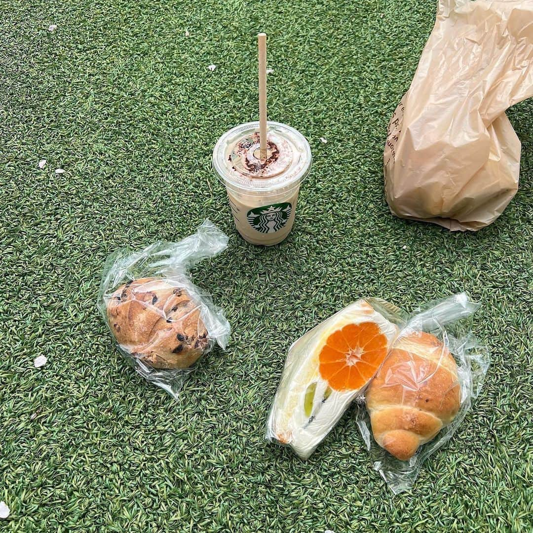 志村美希さんのインスタグラム写真 - (志村美希Instagram)「🥪🧃🥐🧺 ⁡ ⁡ 😉-★ ⁡ ⁡」4月17日 19時45分 - mikkitygram