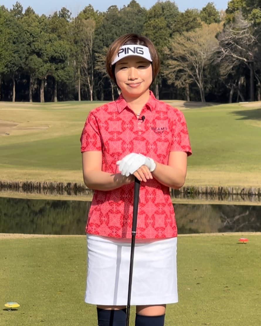 勝又優美さんのインスタグラム写真 - (勝又優美Instagram)「皆さまこんばんは！😃 明日は月曜日！夕刊フジの日です！ 毎週月曜日は夕刊フジでゴルフレッスンをご覧ください😆 よろしくお願いします☺️  こちらのポロシャツはBEAMS GOLFの新作です☺️メンズもあります！ 吸水・速乾性、UVカット機能付き、サラサラで涼しい肌触りなので真夏も活躍しますよ☺️↓  https://www.beams.co.jp/item/beamsgolf/shirt/85020153437/?color=35  夕刊フジは電子版もおすすめ！ フルカラーでバックナンバーも読めます😆  夕刊フジ電子版はこちら↓ https://denshi.sankei.co.jp/application/fuji.html  プレメンレッスン↓ https://www.golfnetwork.co.jp/lesson/program/premen_lesson3_yumi_katsumata  LPGAオフィシャルYouTubeチャンネル↓ https://youtu.be/t2HVNHLcfIw  #夕刊フジ #pinggolf #beamsgolf  #フジクラシャフト #勝又優美 #ゴルフ #ゴルフ女子 #golf #ゴルフコーデ #ゴルフウェア #ゴルフ女子コーデ #ゴルフレッスン #golfstagram」4月17日 22時29分 - yumi.katsumata