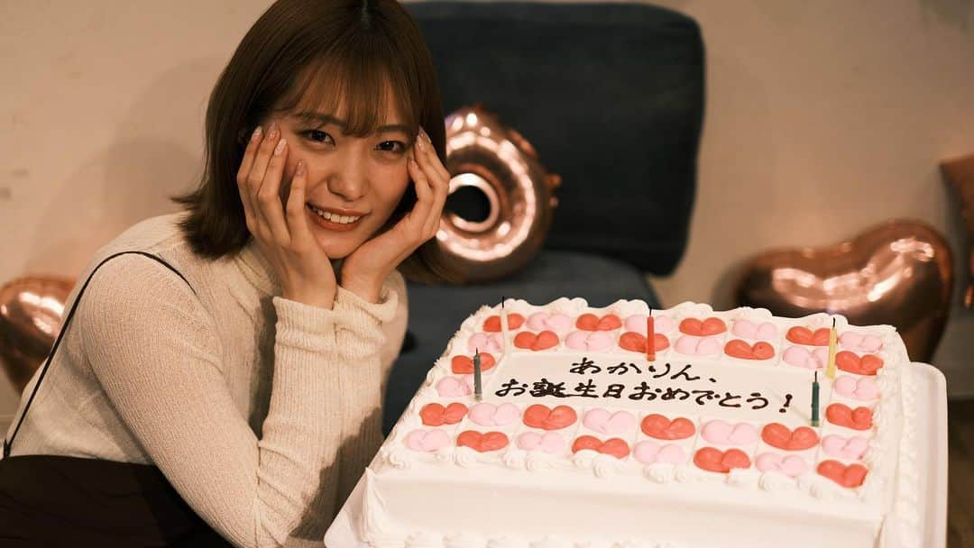 美谷朱里さんのインスタグラム写真 - (美谷朱里Instagram)「そういえば 先日４月１５日 25歳の誕生日でした🍰  誕生日オフ会での写真📷」4月18日 20時25分 - akanemitani0415