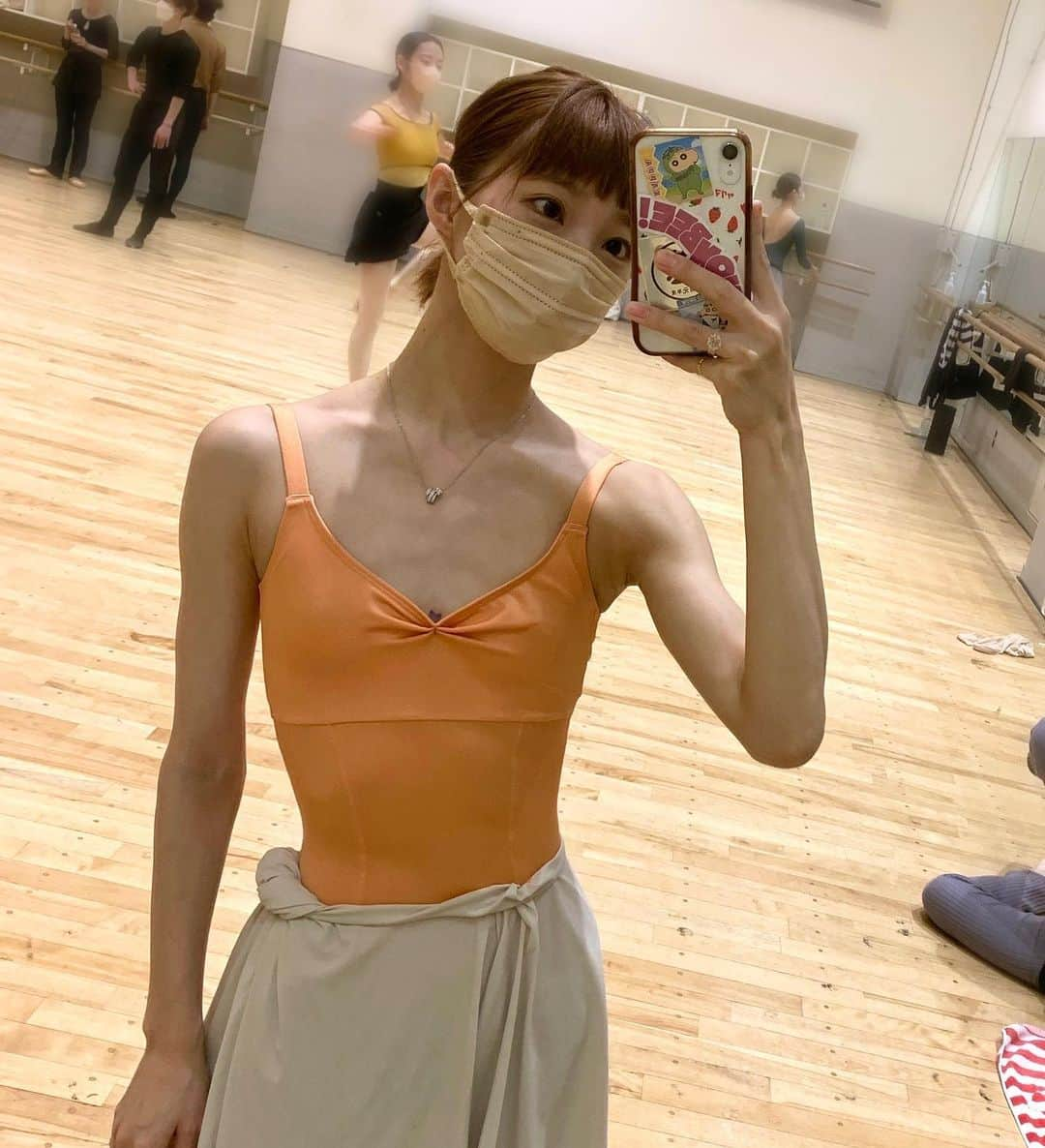 飯島望未さんのインスタグラム写真 - (飯島望未Instagram)「New leo and top from @levdance 🧡」4月18日 22時40分 - nozo0806