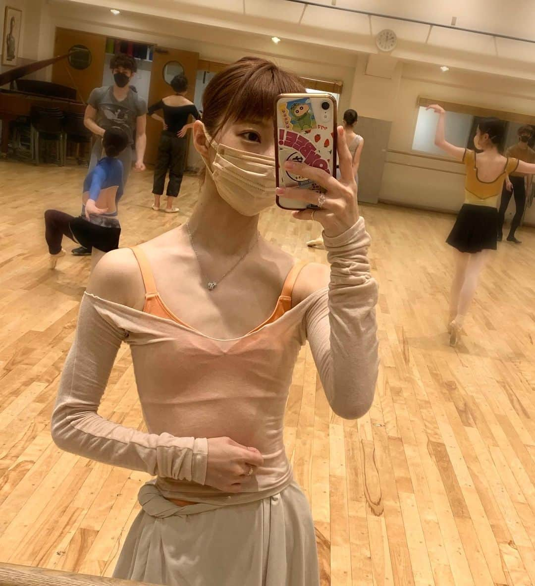 飯島望未さんのインスタグラム写真 - (飯島望未Instagram)「New leo and top from @levdance 🧡」4月18日 22時40分 - nozo0806