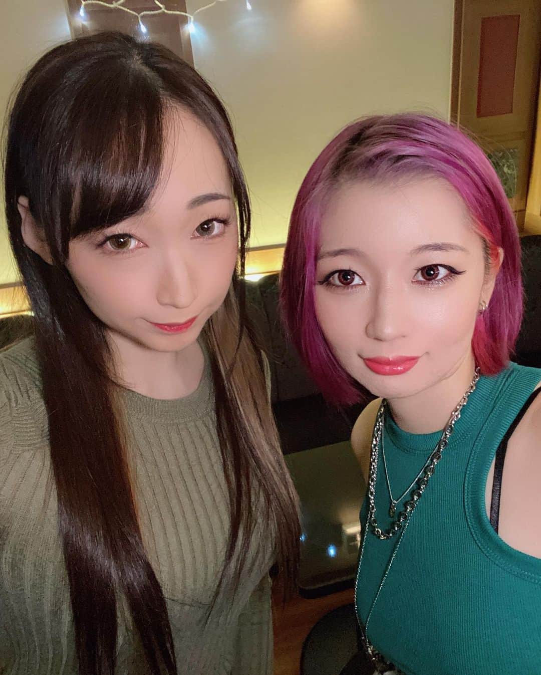 蓮実クレアさんのインスタグラム写真 - (蓮実クレアInstagram)「・ ・ 本日から！新人の春雨ぴかるﾁｬﾝはいりました！ 今週は今日と明日19-23時✨ ・ ・ 知ってる人は知っているあのぴかるちゃん久々に一緒に仕事できるー！ ・ 営業スケジュールと住所も載せてるので確認してね🥂 #新人のぴーちゃん」4月19日 19時41分 - hasumi_kurea