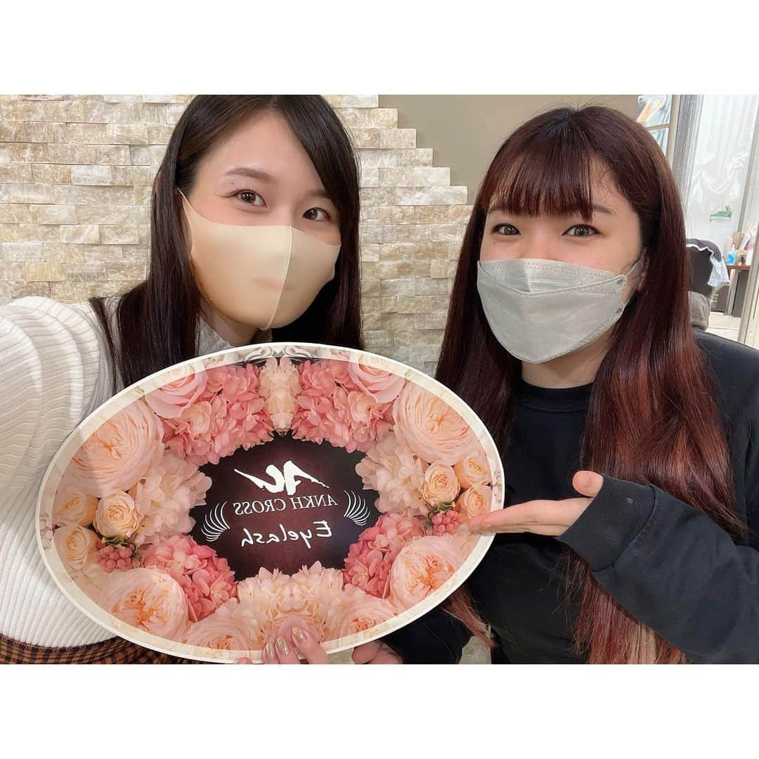 清瀬汐希さんのインスタグラム写真 - (清瀬汐希Instagram)「. . 先日まつげパーマ行ってきたよ〜💓  いつもお世話になっている @ac_eyelash_raft さんです♡  いつもはくるんと丸みのあるかわいい感じの デザインにしてもらってましたが、 今回はパリジェンヌまではいかないけど ストレートに上がってるデザインに してもらいました👀❣️  まつ毛が長く見えてお気に入り♪ @ankh_hitomi さんのマツパは 一本一本綺麗に仕上げてくださるので どこからみてもきれい！ ありがとうございました🥺♡！  salon : @ac_eyelash_raft  担当 : @ankh_hitomi 🍒 . . . #新宿 #西新宿 #代々木 #まつげエクステ#まつ毛 #美容#まつげパーマ #目 #アイメイク #可愛い #美容室 #フラットラッシュ #アップワードラッシュ#ボリュームラッシュ #女子力 #大人女子 #アイリスト #可愛い #綺麗 #メイク好き#eyelashextensions  #アンククロス #アンククロスアイラッシュ#ANKHCROSSeyelash #ANKHCROSS #RISE#ラウンドガール#MSJ2020#グラビア＃モデル」4月20日 12時09分 - yuki_kiyose_