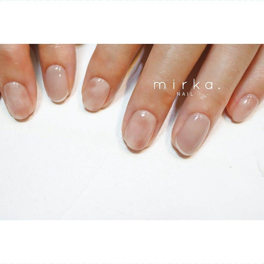 mirka. NAIL(ミルカネイル)さんのインスタグラム写真 - (mirka. NAIL(ミルカネイル)Instagram)「⁡ ⁡ pink beige 𓏸 ⁡ ⁡ ⁡ お仕事などで控えめにしたい方にオススメ！ ⁡ ⁡ ⁡ ………………………………………………………… ⁡ ご予約、お問い合わせは LINE ID⇒ @mirka.nail (@含む)まで。 ⁡ ご新規様はハイライトの「ご案内」と「ご予約方法」を必ずお読みいただいてからご予約くださいますようお願いいたします。 空き状況はや詳細はLINEの投稿からご確認ください。 ⁡ 感染予防対策をしっかり行ったうえでお客様をお迎えしております。 ⁡ 〈感染予防の取り組み〉と〈お客様へのお願い〉を ハイライトにてまとめておりますので、ご確認くださいませ◯ ⁡ ⁡ ⁡ #mirkanail#nails#nail#nailart#naildesign #ショートネイル#ネイルアート#ネイルデザイン#ネイル#大人ネイル#シンプルネイル#オフィスネイル#ニュアンスネイル#ナチュラルネイル#カジュアルネイル#ショートネイルデザイン #プライベートサロン#プライベートネイルサロン#東京ネイルサロン#東京ネイル#江東区ネイルサロン」4月20日 18時44分 - mirka.nail