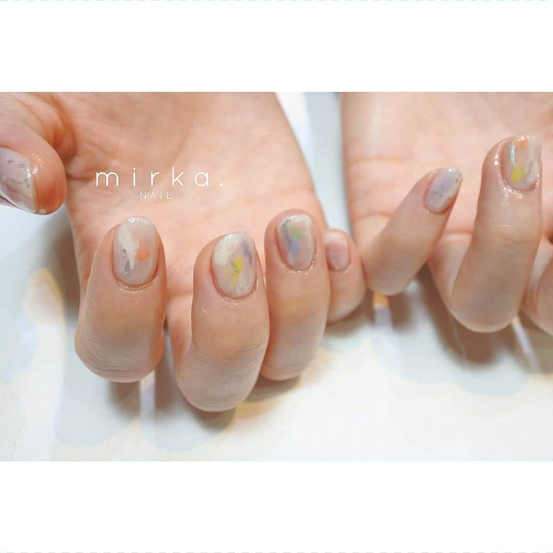 mirka. NAIL(ミルカネイル)さんのインスタグラム写真 - (mirka. NAIL(ミルカネイル)Instagram)「⁡ ⁡ メンバーカラーをいれて さりげなくLIVEネイル ‼︎ ⁡ ⁡ ………………………………………………………… ⁡ ご予約、お問い合わせは LINE ID⇒ @mirka.nail (@含む)まで。 ⁡ ご新規様はハイライトの「ご案内」と「ご予約方法」を必ずお読みいただいてからご予約くださいますようお願いいたします。 空き状況はや詳細はLINEの投稿からご確認ください。 ⁡ 感染予防対策をしっかり行ったうえでお客様をお迎えしております。 ⁡ 〈感染予防の取り組み〉と〈お客様へのお願い〉を ハイライトにてまとめておりますので、ご確認くださいませ◯ ⁡ ⁡ ⁡ #mirkanail#nails#nail#nailart#naildesign #ショートネイル#ネイルアート#ネイルデザイン#ネイル#大人ネイル#シンプルネイル#オフィスネイル#ニュアンスネイル#ナチュラルネイル#カジュアルネイル#ショートネイルデザイン #プライベートサロン#プライベートネイルサロン#東京ネイルサロン#東京ネイル#江東区ネイルサロン #ジャニーズwestネイル」4月21日 11時44分 - mirka.nail