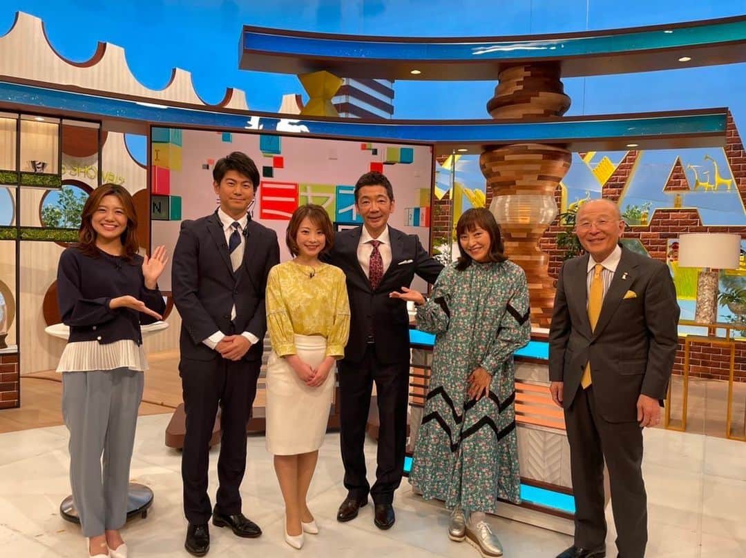 奈良岡希実子さんのインスタグラム写真 - (奈良岡希実子Instagram)「情報ライブミヤネ屋でもご報告させていただきましたが、 この度、ミヤネ屋ディレクターの西山耕平さんと結婚いたしました。  コロナ禍、そして、世界が大変な中、2人でとても悩みましたが、新たな歩みを強い気持ちで進めようと決意しました。  笑顔の絶えないあたたかい家庭を築いていきたいと思っております。  これからますますお仕事を頑張っていきたいと思っておりますので、 今後ともどうぞよろしくお願いいたします！」4月21日 18時57分 - naraoka_kimiko