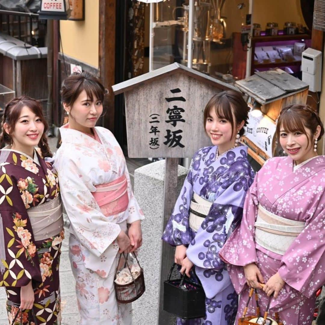 みのりさんのインスタグラム写真 - (みのりInstagram)「. . 自然体が素敵❤️ 着物👘って女の気分あげてくれる💓 . . . #京都　#着物　#そうだ京都行こう  #ごじゅうのとう」4月22日 7時14分 - minori_burlesque