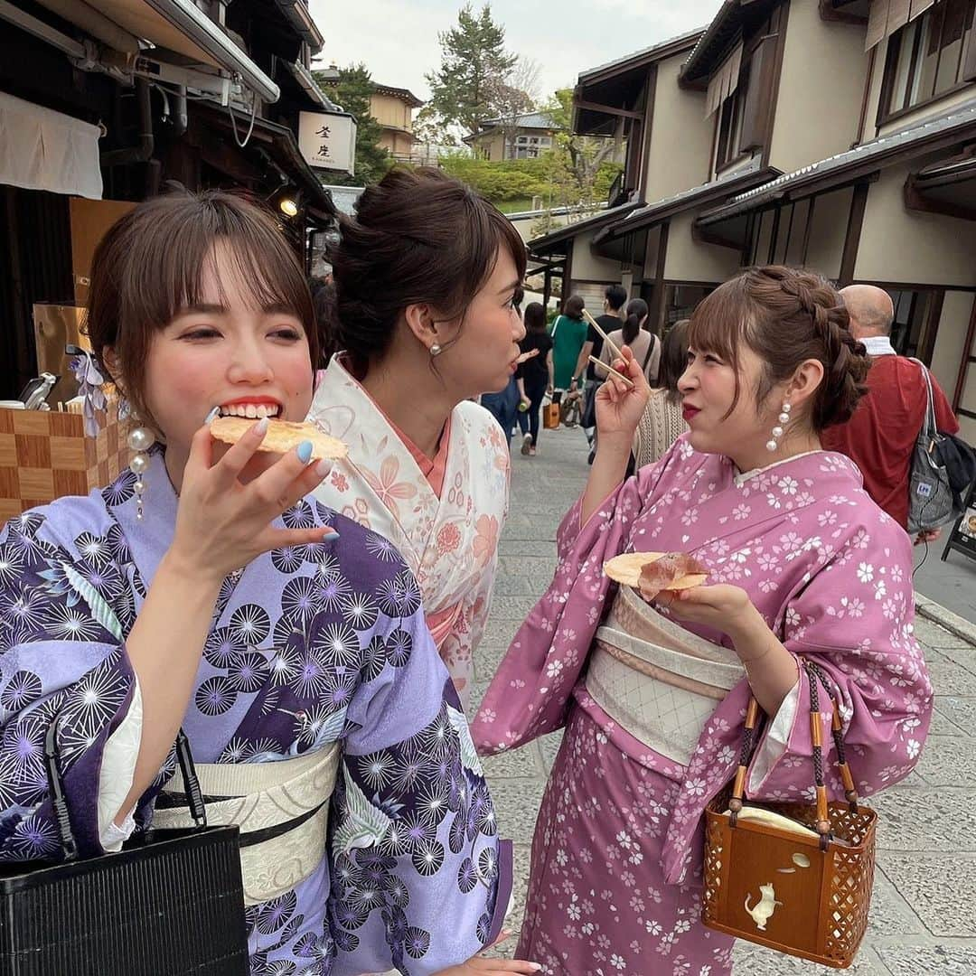 みのりさんのインスタグラム写真 - (みのりInstagram)「. . 自然体が素敵❤️ 着物👘って女の気分あげてくれる💓 . . . #京都　#着物　#そうだ京都行こう  #ごじゅうのとう」4月22日 7時14分 - minori_burlesque