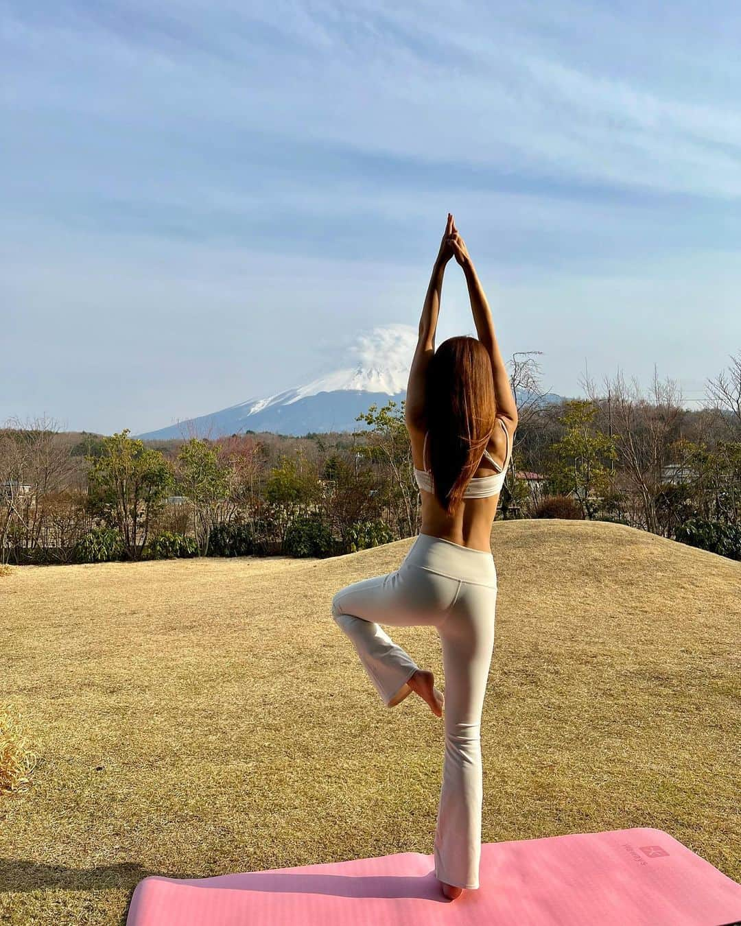 佐野真彩さんのインスタグラム写真 - (佐野真彩Instagram)「昨日はたくさんのメッセージありがとうございました✨とても嬉しかったです。NMNが入っているので、男性もぜひ💕  #佐野トレーニングコーデ」4月22日 10時34分 - sano.maya