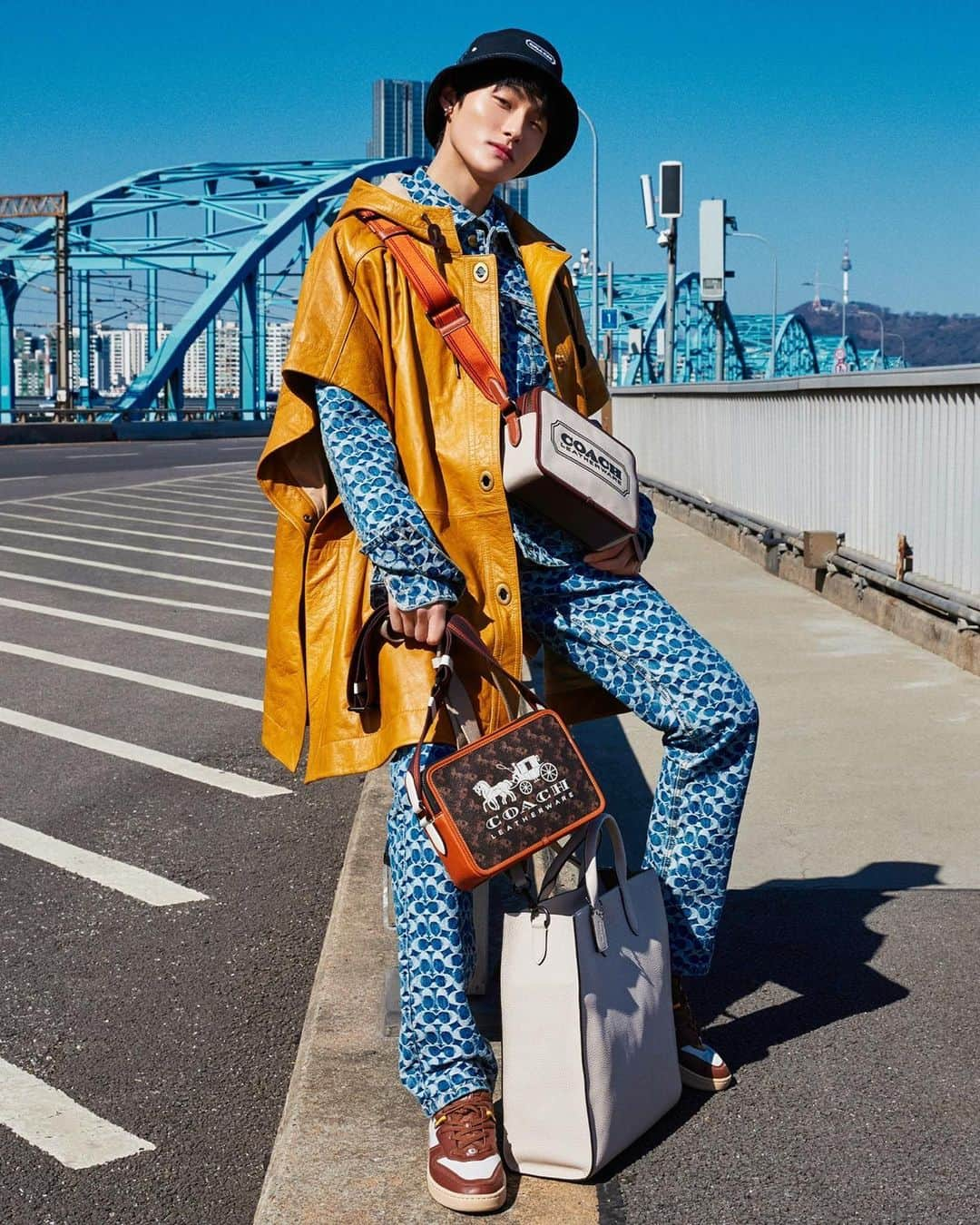 ユン・チャンヨンさんのインスタグラム写真 - (ユン・チャンヨンInstagram)「뉴욕 Pier 76의 감성을 한강에서 @coach #CoachNY」4月22日 11時04分 - yooncy1