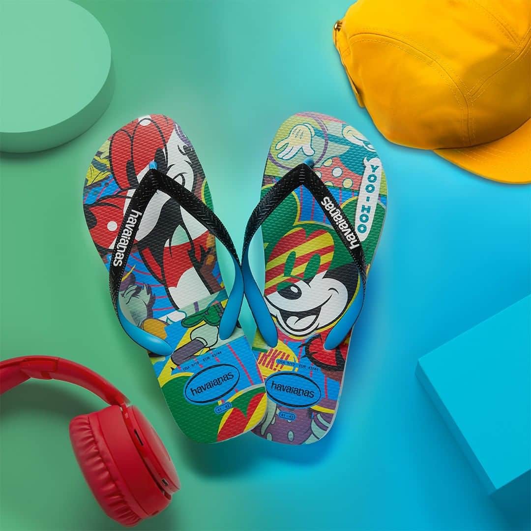 ミッキーマウスさんのインスタグラム写真 - (ミッキーマウスInstagram)「☀️ Beach-ready style that’s full of character. Shop sandals from Havaianas featuring Mickey Mouse and Minnie Mouse.」4月22日 11時28分 - mickeymouse