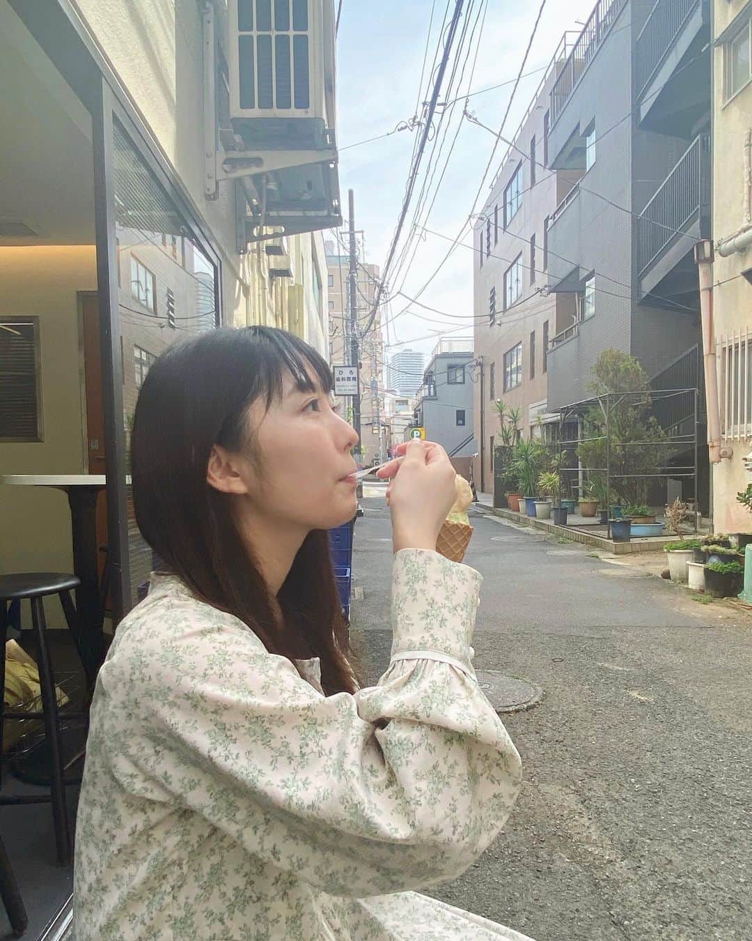 野乃さんのインスタグラム写真 - (野乃Instagram)「ぱく🍦🤍」4月22日 15時37分 - nonono_onaka