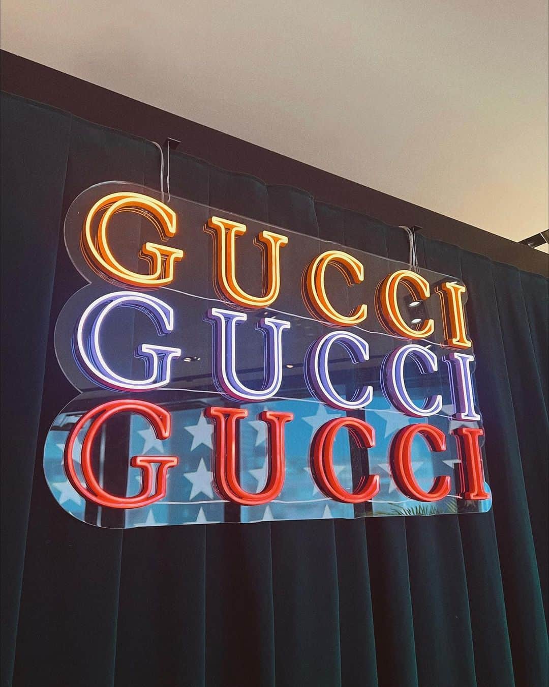大屋夏南さんのインスタグラム写真 - (大屋夏南Instagram)「@gucci LOVE PARADE TOKYO 🦋 Swipe for 🤠  今日からミヤシタパークにて🌈  #GucciLoveParadeTokyo #pr」4月23日 11時34分 - __kana_oya__