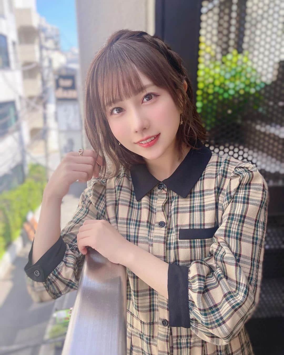 きりたんぽさんのインスタグラム写真 - (きりたんぽInstagram)「めちゃめちゃ可愛いヘアセットしてもらった🥰💕いいなあ自分でもこんな綺麗に出来るようになりたいなぁ」4月23日 19時05分 - kiritampopopo