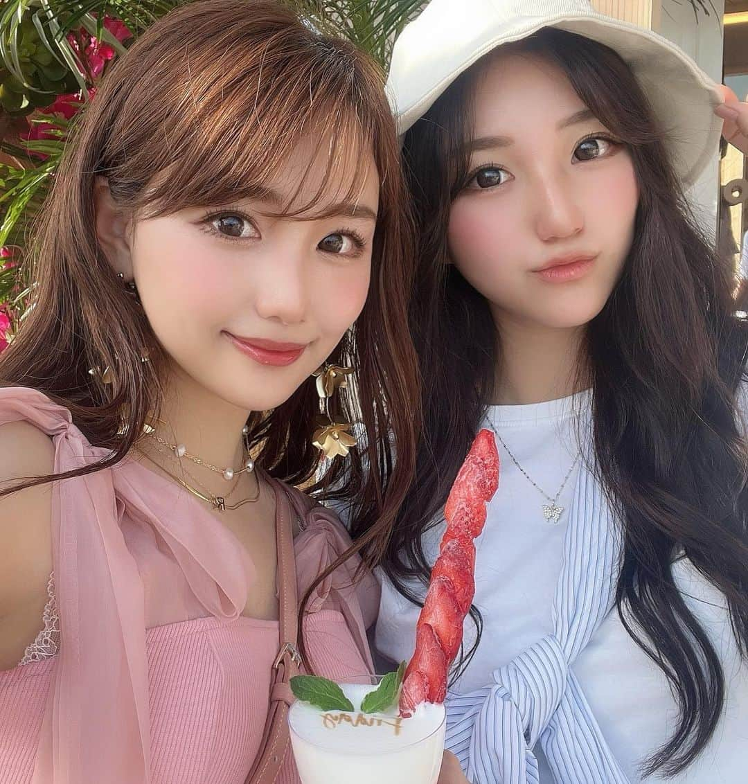 加藤里奈さんのインスタグラム写真 - (加藤里奈Instagram)「⋆  本日オープンの @linkdelmar 🍖 早速行ってきました〜！！  今年初BBQ🍖❤︎  雰囲気がめちゃめちゃ良くて、 どこからどこまで映え空間でした🥺🤍  女子会にも良さそう〜！ テントやドームになっている場所もあって、とても良かった😚  パエリアとアヒージョがめっちゃ美味しかったなー🥘  場所は、りんくうビーチ近くです⛱  夏にまた行きたい😌  トップスは @shein_japan で購入したよ❥  商品番号は、꒰ 6618977 ꒱ です𓍯  クーポンコード꒰  katoco ꒱ で お買い上げ金額1～5,999円までは15%OFF、6000円以上は20%OFFになります！  #カフェ #カフェ巡り #カフェスタグラム  #カフェご飯  #栄グルメ #久屋大通グルメ #名古屋グルメ #名駅グルメ #名古屋ランチ #名古屋ディナー #名古屋カフェ #名古屋駅グルメ #名古屋テイクアウト #愛知県 #名古屋 #大須グルメ #大須食べ歩き  #大須ランチ #愛知ランチ　#SHEINforall #SHEIN #SHEINpartner #今日のコーデ #OOTD」4月23日 19時53分 - katoco0326