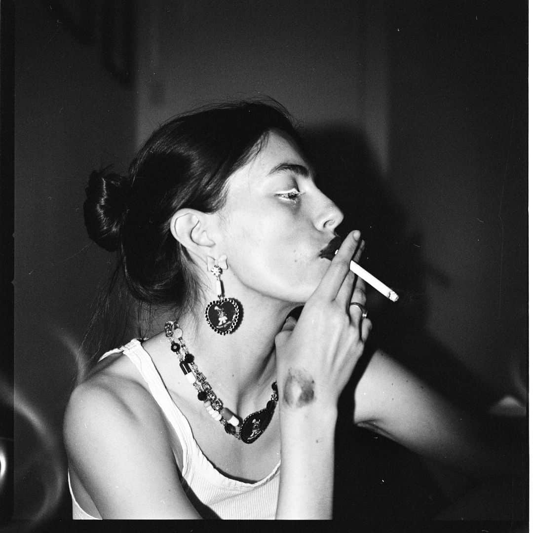 ダイアナ・シルバーズさんのインスタグラム写真 - (ダイアナ・シルバーズInstagram)「🌌🌷🍒🌿🌪  1. Poem by Joseph Matick 2. 🌹🏰👠 3. In my Room by Saul Leiter 4. Paris, Texas (1986) dir. Wim Wenders *redacted* 6. Self Portrait 7. Valley by Perfume Genius from No Shape (2017) 8. Hilma af Klint」4月24日 7時45分 - dianasilverss