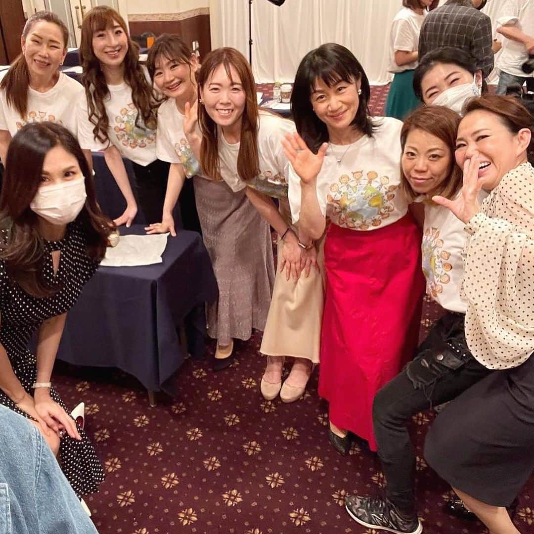 越野矢素子さんのインスタグラム写真 - (越野矢素子Instagram)「エシカリンク大阪大会のファイナリスト認定式にウォーキング講師として参加させて頂きました。 @ms.ethicalink.japan.osaka  久しぶりのコンテストの講師で緊張しましたが、皆さんの熱意に応えていける様サポートして参ります。」4月25日 0時56分 - loversyaso