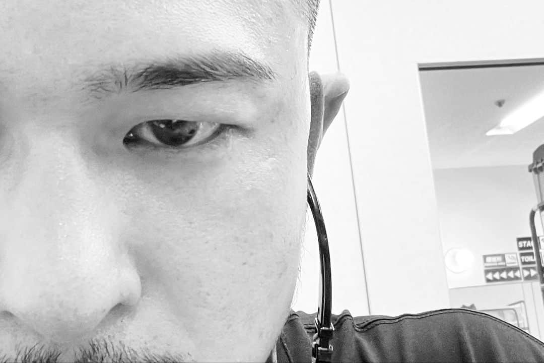 荒木駿平さんのインスタグラム写真 - (荒木駿平Instagram)「まだまだ余韻に浸り中🌏  #ASIATOUR #ayumihamasaki」4月25日 20時55分 - syunpei0130