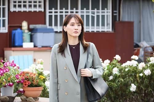 綾瀬はるかファンさんのインスタグラム写真 - (綾瀬はるかファンInstagram)「. #元彼の遺言状 第3話 #月9  フジテレビで毎週月曜夜9時放送!!  @motokare_cx_  . . . #綾瀬はるか #ayaseharuka #harukaayase」4月25日 23時33分 - ayaseharuka_fan