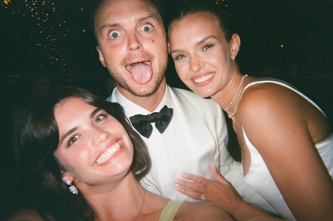サラ・サンパイオさんのインスタグラム写真 - (サラ・サンパイオInstagram)「Some old and new film 🎞」4月26日 2時21分 - sarasampaio