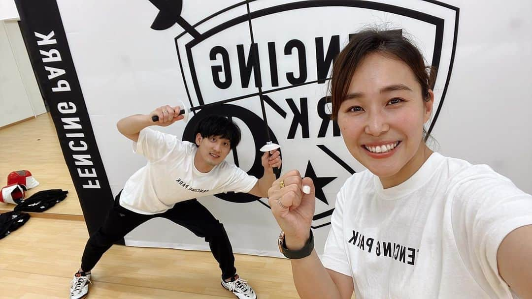 西岡詩穂さんのインスタグラム写真 - (西岡詩穂Instagram)「FENCING PARK🤺  フェンシング体験会2回目も無事に終了！  怪我もなく、楽しく過ごせて一安心でした😌✨ 日帰り福岡だったので、帰りはダッシュでラーメン食べて帰りました笑  いつかゆっくり滞在したい😂😂 あ、一ついい事！ 福岡空港で鬼滅の刃の飛行機見れた😳✌️ ある事も知らんかったけど、なかなかの迫力がありました！  次のフェンシングパークは5月！ 次回に参加される皆さん！お楽しみにしていてくださいね☺️✨  フェンシングパークの詳細は、 @fencingpark2021 をチェックしてみてください😆✋  #fencing #fencingpark #福岡 #福岡県 #春日市 #福岡グルメ #知りたい #おすすめスポット #教えてください #フェンシングパーク #福岡空港」4月26日 17時45分 - shih05823