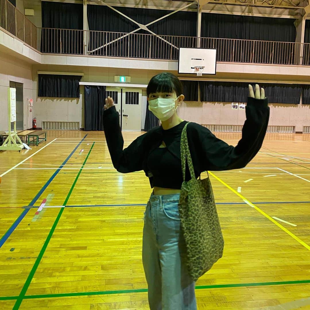 中澤瞳さんのインスタグラム写真 - (中澤瞳Instagram)「私は一体何をしてるの？なテンション高めの写真です笑  たまにはこういうのも載せちゃお💫」4月26日 21時24分 - hitomi.nakazawa
