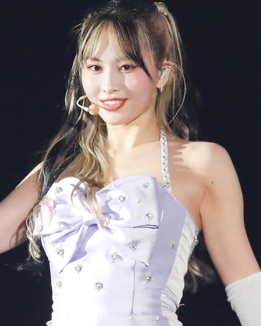 モモさんのインスタグラム写真 - (モモInstagram)「♡ [Update] 220423 - Tokyo Dome Concert   -  #MOMO #트와이스 #모모 #平井もも #もも #TWICE © twice_98pon, EIJI」4月27日 14時01分 - momojype