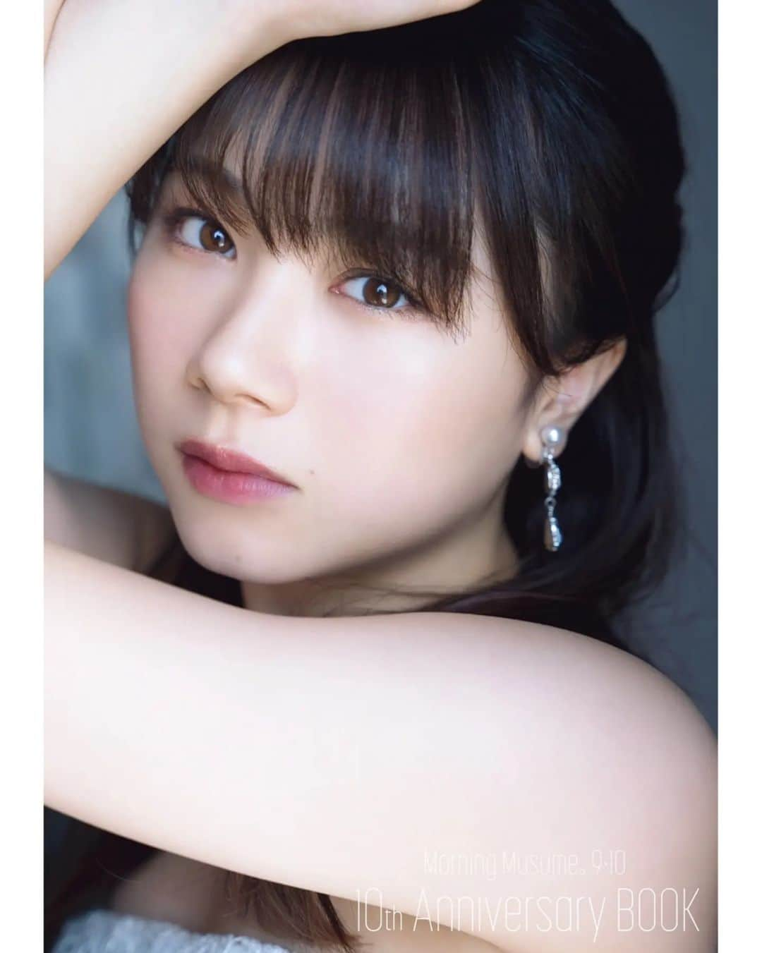 石田亜佑美さんのインスタグラム写真 - (石田亜佑美Instagram)「10th Anniversary BOOK . . ついに、発売日！ . . 9期10期の10周年記念本🍀 . かーわいい写真はもちろん インタビュー内容も盛りだくさんです . 4人で1冊出せるの、本当に嬉しい . ぜひ、じっくりご覧ください . . . #910期本 #morningmusume22 #モーニング娘22 #9期 #10期 #9期10期 #10周年 #投稿の写真は9期さんプロデュースの10期 #本誌のこのページもお気に入り #特に左上のやつ(多分)笑 #譜久村聖 さん  #生田衣梨奈 さん #佐藤優樹 #石田亜佑美」4月27日 21時00分 - ayumi_ishida.official