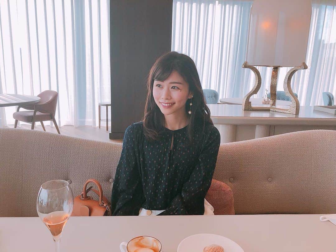 伊藤京子さんのインスタグラム写真 - (伊藤京子Instagram)「. 久しぶりにゆったりランチした時の🍴✨ . 今日はこれからロケ！ 頑張るぞーー❤️❤️ どんより雲ですが雨降りませんように☺️」4月28日 7時28分 - kyoko_ito1128