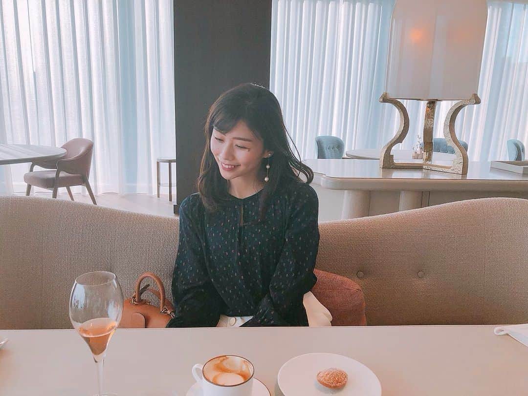 伊藤京子さんのインスタグラム写真 - (伊藤京子Instagram)「. 久しぶりにゆったりランチした時の🍴✨ . 今日はこれからロケ！ 頑張るぞーー❤️❤️ どんより雲ですが雨降りませんように☺️」4月28日 7時28分 - kyoko_ito1128