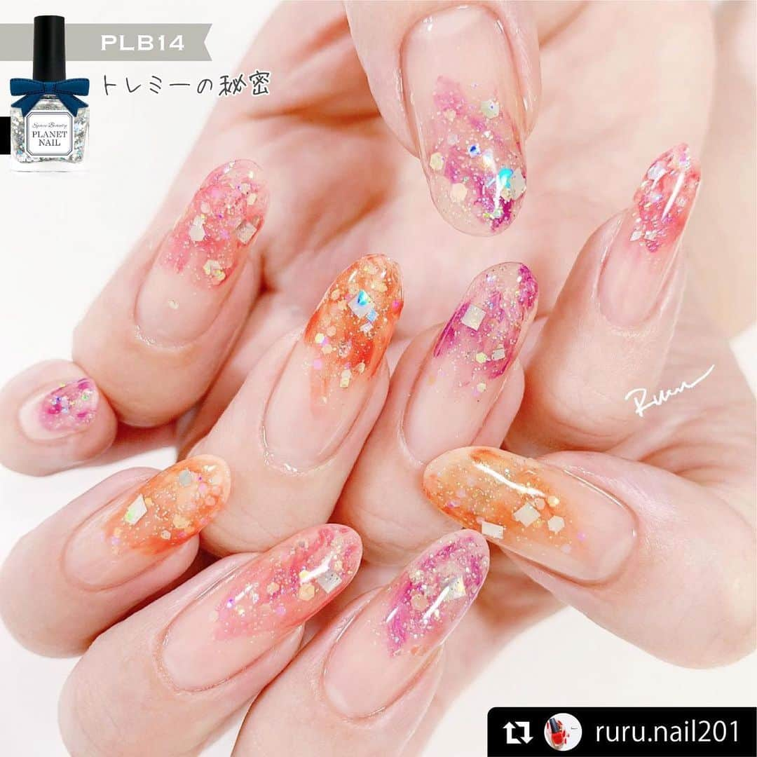 【PLANET NAIL（プラネット ネイル）】公式さんのインスタグラム写真 - (【PLANET NAIL（プラネット ネイル）】公式Instagram)「＊ パステルカラー×ラメの2022年華やか春ネイル特集💐  春になったらパステルカラーを使いたくなる🌈 パステルカラーのネイルは、見ているだけでわくわく😍 可愛いものから上品で大人向けのものまで、パステルカラーのネイルデザインをご紹介💅 ↓ 🌸PLB09 #未確認の四大元素  🌸PLB14  #トレミーの秘密  🌸PLB16  #シリウスの光線  🌸PLB25  #時空ハイフネーション  🌸PLB26  #天飛ぶ光の羽衣  🌸PLB30  #月夜に祈る人魚姫  🌸PLB31  #神秘的なプリズム  ※アレンジ動画・画像はPLANET NAILを使用して投稿していただいた方のをRepost画像を使用させていただいております🙇‍♀️ @2hey_nail @selfnail_jun @_malachitegreen @mia_simplenails @ruru.nail201 @self_._.nail._._ @veriveri3155 @reina_hk  @jonko_nail  #planetnail #planet_jp #プラネットネイル #ラメネイル#キラキラネイル #ポリッシュ#セルフネイル #おうち時間#フットネイル#ポリッシュネイル#プチプラコスメ#ネイル #ネイルハードナー #偏光パール #nail# セルフネイル部 #マニキュア #selfnail #美甲 #ネイルアート #パステルネイル #パステルネイルデザイン #春ネイル」4月28日 11時14分 - planet.jp