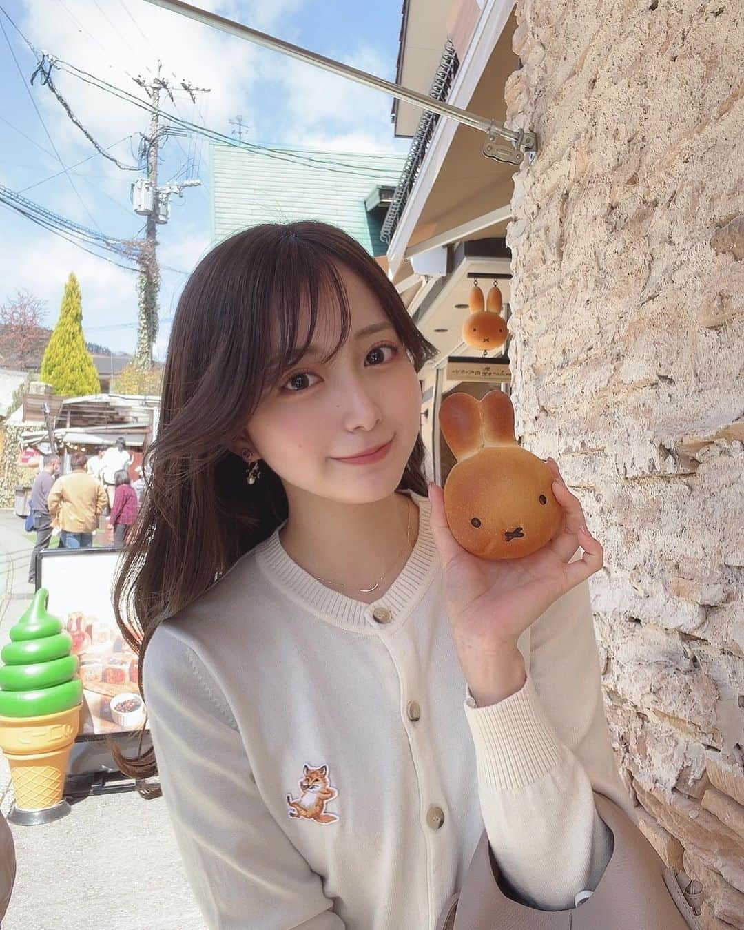 MIYUさんのインスタグラム写真 - (MIYUInstagram)「今日からGWですね♡♡ 待ちに待った10連休🥰楽しみな予定たくさん!!  写真は春休みに湯布院に行った時の📷 #湯布院 #姉貴」4月29日 19時18分 - miyu__.oo