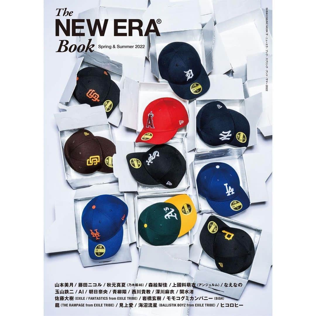 上國料萌衣さんのインスタグラム写真 - (上國料萌衣Instagram)「⁡ The New Era® Book / Spring & Summer 2022  ⁡ 発売中です！ NEW ERAの帽子が可愛くて、最近はたくさん帽子をかぶるようになったんです😳 今まで帽子あまり被ってこなかったのを後悔しました、、 ⁡ ぜひ、ご覧下さい！！🤗💓 ⁡ #NEWERA」4月29日 19時56分 - moe_kamikokuryo.official